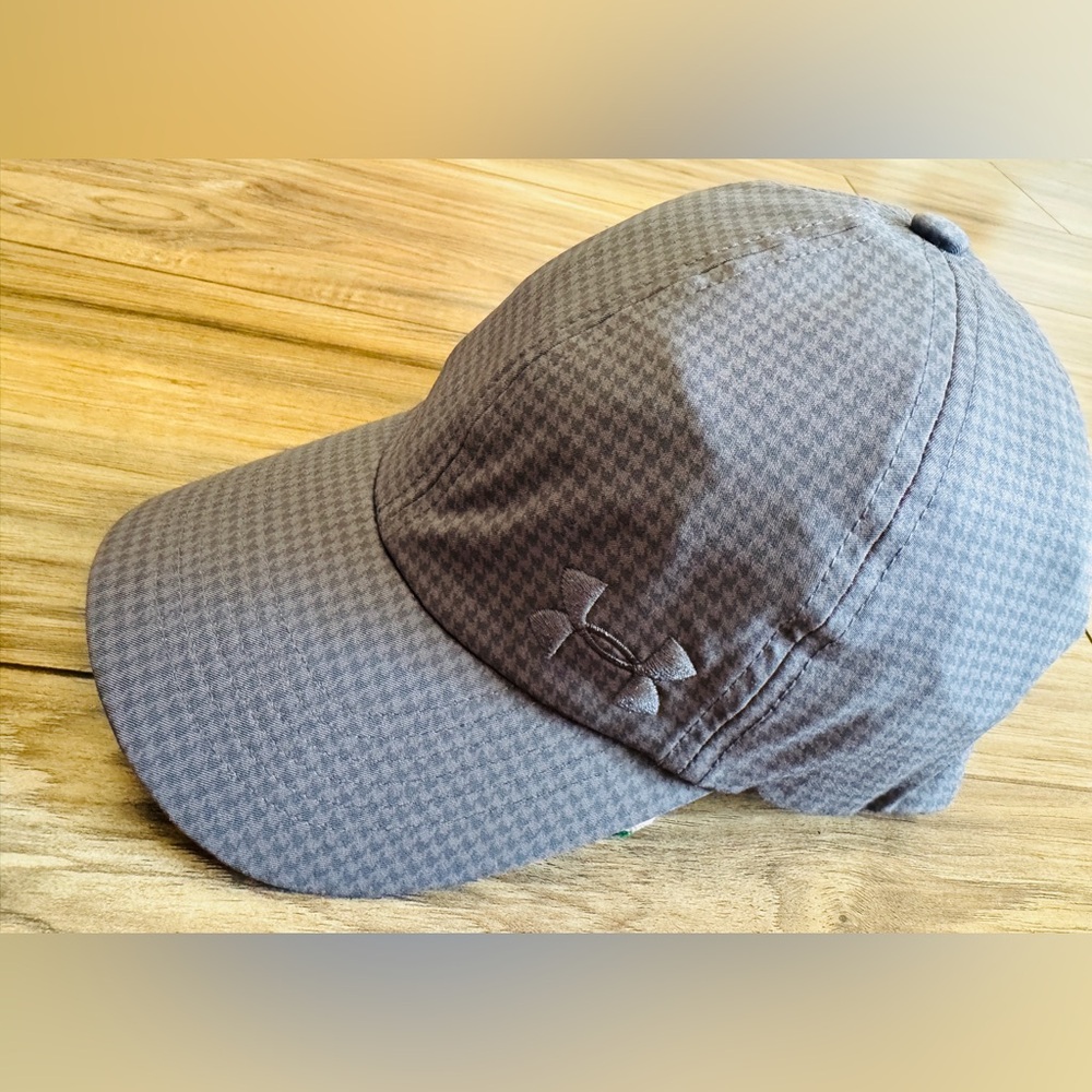 Under Armour Gray Cap Hat